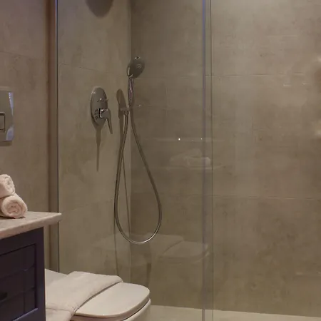 Cemile Hanim Konagi * Çeşme