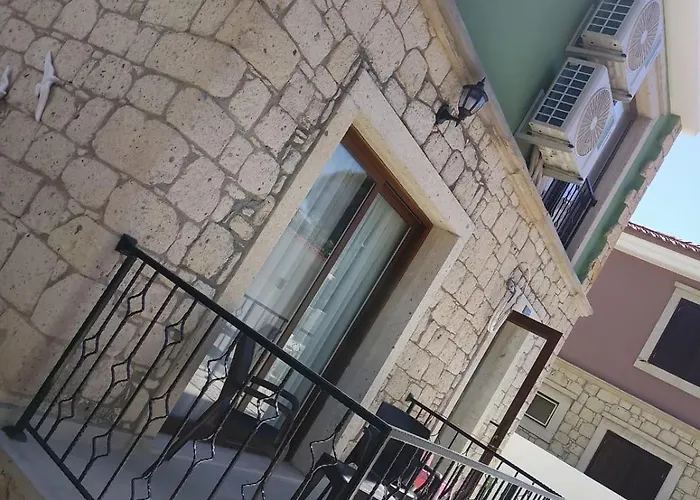 Cemile Hanim Konagi * Çeşme